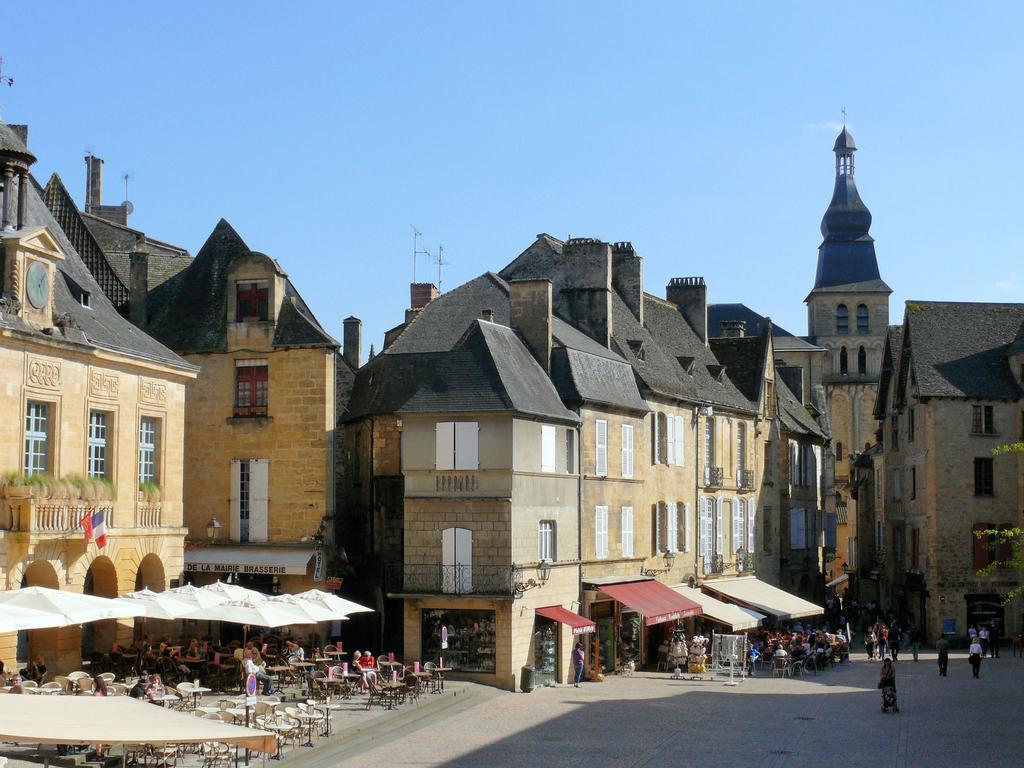 Charming Gite With Pool In Vezac Beynac-et-Cazenac Eksteriør bilde